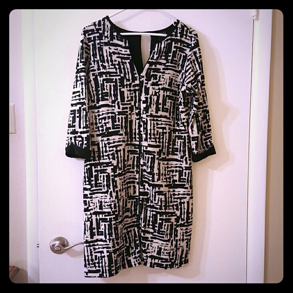 Black and cream shift dress