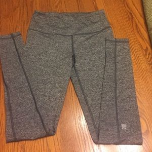 Never worn Victoria's Secret Work out Leggings