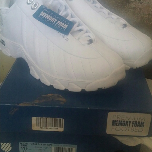 shoes - Picture 3 of 3