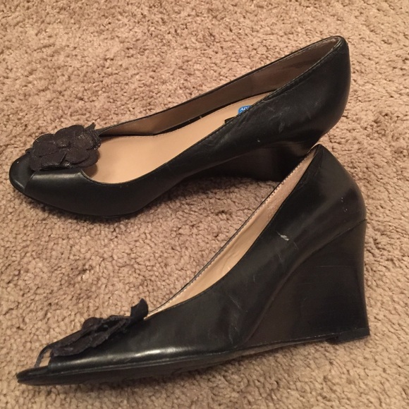 Shoes - Picture 2 of 2