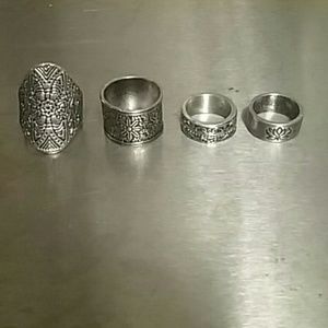 NWOT Boho Ring Set of Four