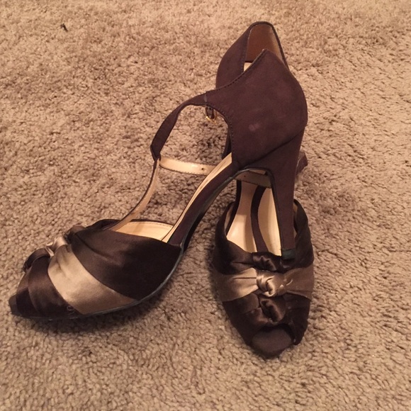 Shoes - Picture 2 of 2