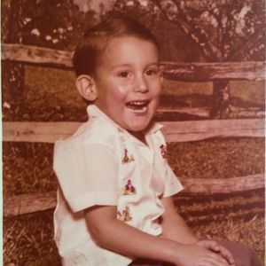 Meet your Posher, Kenneth