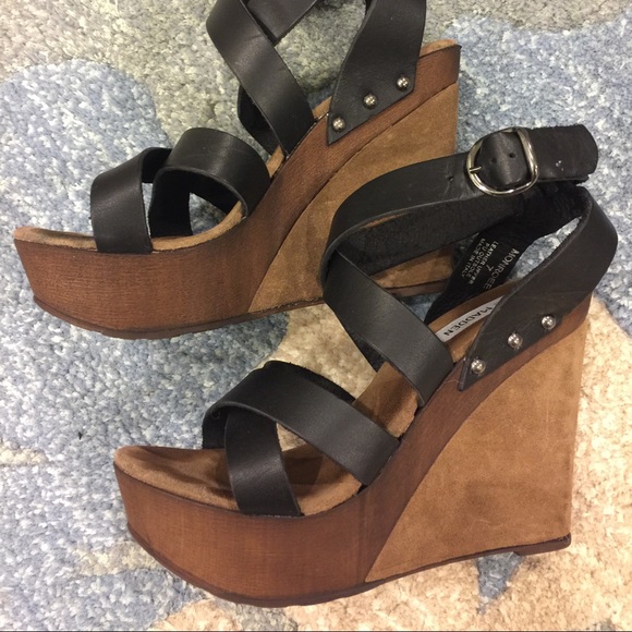 Steve Madden platform wedge sandal