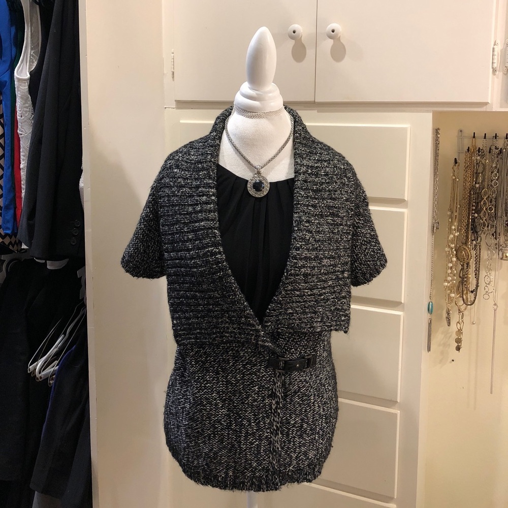 Jones New York Short Sleeve Sweater with Belt