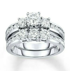 Meet your Posher, Maxine