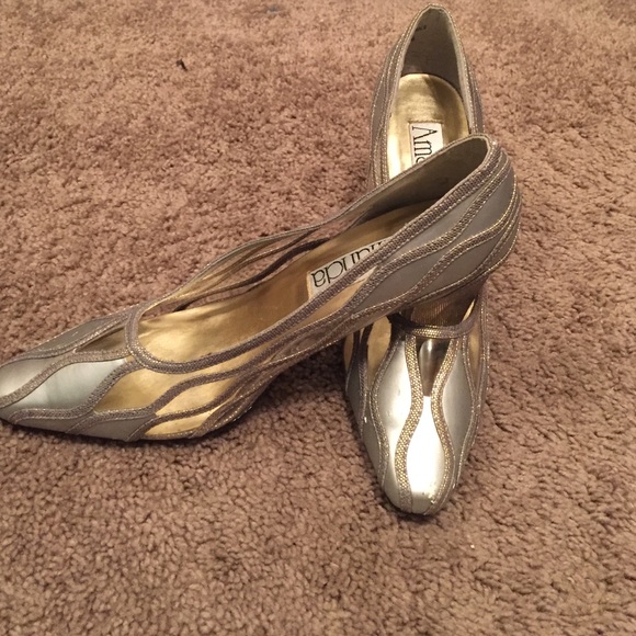 Shoes - Picture 2 of 2