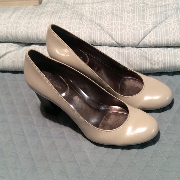 Calvin Klein pumps