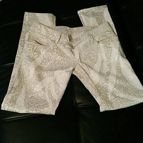 Jeans - Picture 1 of 4