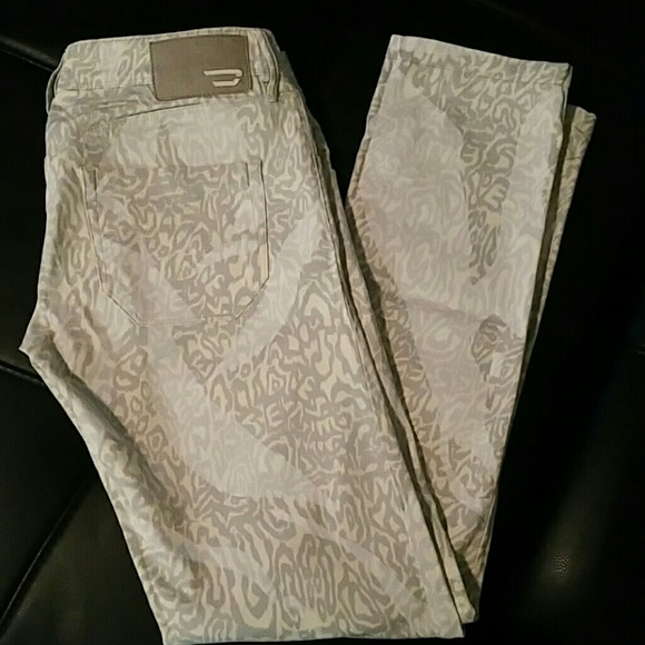 Jeans - Picture 4 of 4