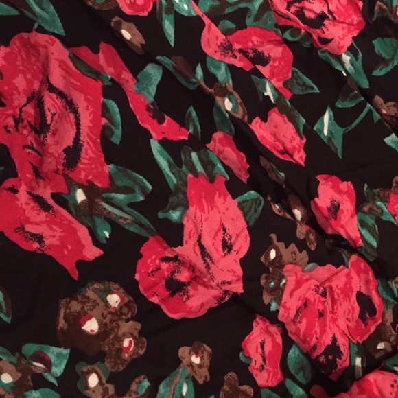 CLOSET CLOSING • Rose Printed Dress - Picture 4 of 4