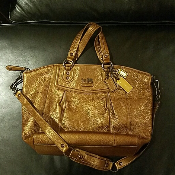 Coach leather purse with purple interior
