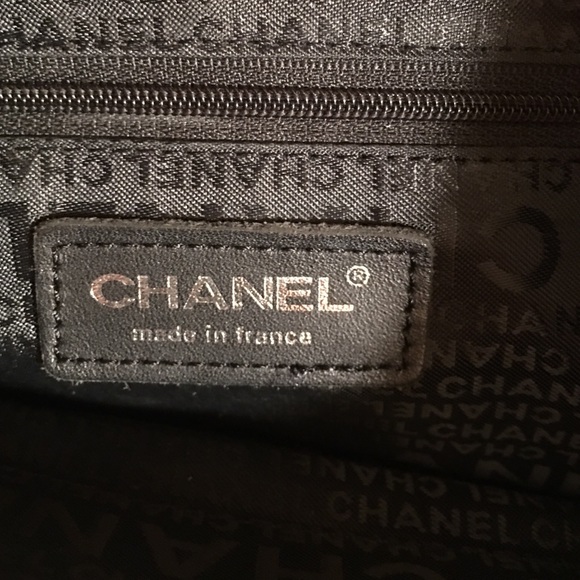 🌹2X HP🌹💯% Authentic Chanel bag "RARE” - Picture 5 of 8