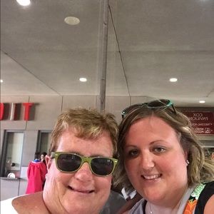 Meet your Posher, Molly