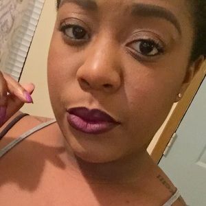 Meet your Posher, Kiana