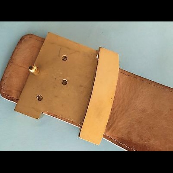 Sz. 48 waist Loui Vuitton belt . Worn a few times. - Picture 2 of 4