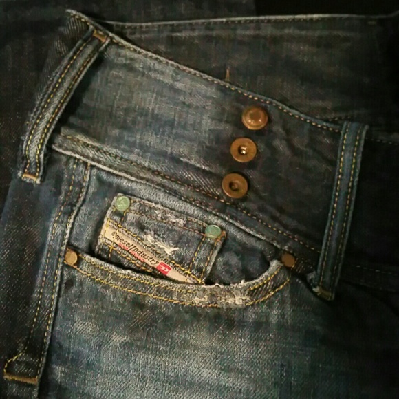 Jeans - Picture 2 of 4