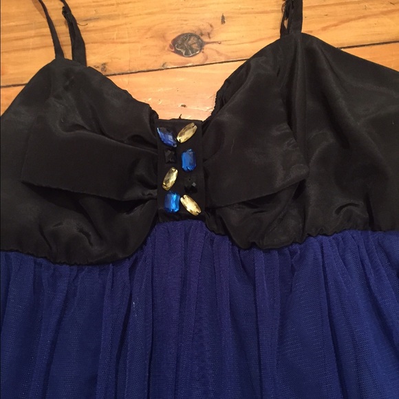 Blue and Black 80s inspired Top - Picture 3 of 3