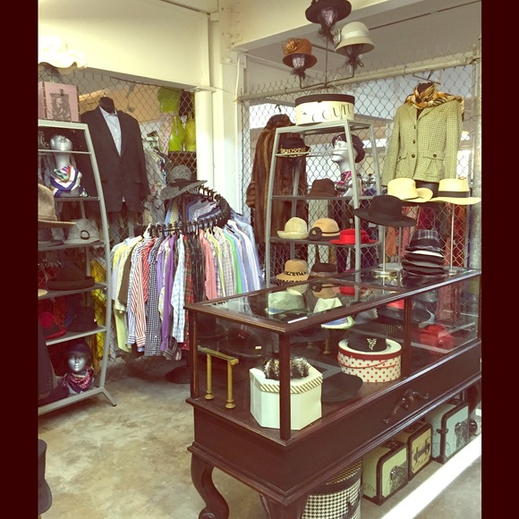 Nelson's Closet at LuLa B's Oak Cliff, Dallas, TX