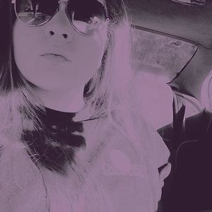 Meet your Posher, Alyssa