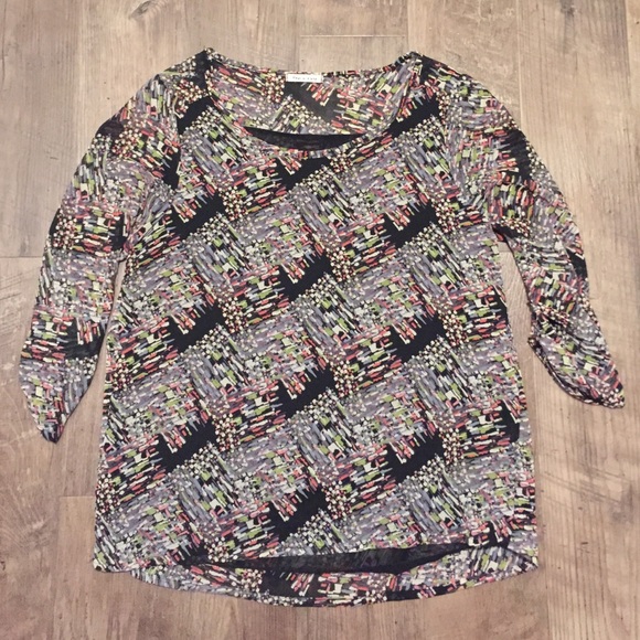 Multi-color lined top