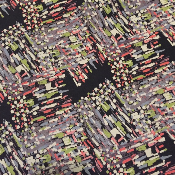 Multi-color lined top - Picture 3 of 4