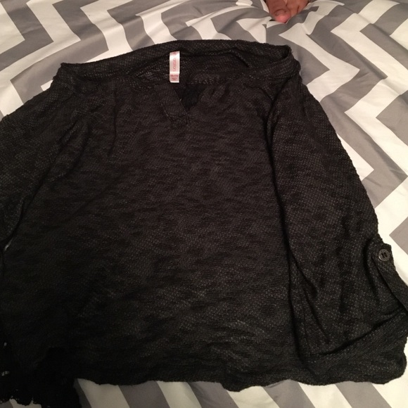 Shirt - Picture 1 of 4