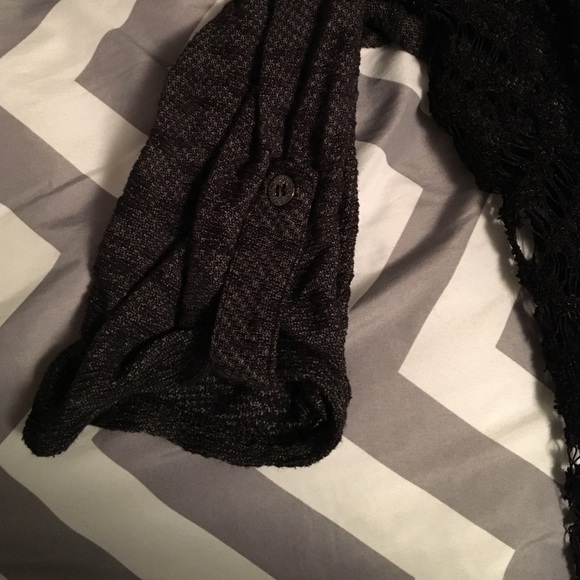 Shirt - Picture 3 of 4