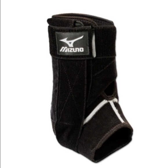 Mizuno Ankle Brace (XS, for left ankle) - Picture 1 of 2