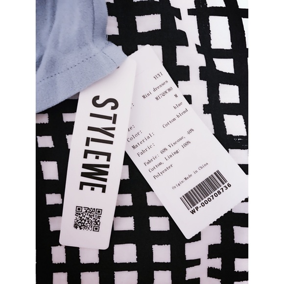 SOLD - Baby Blue Bodycon Dress🎀 - Picture 3 of 4