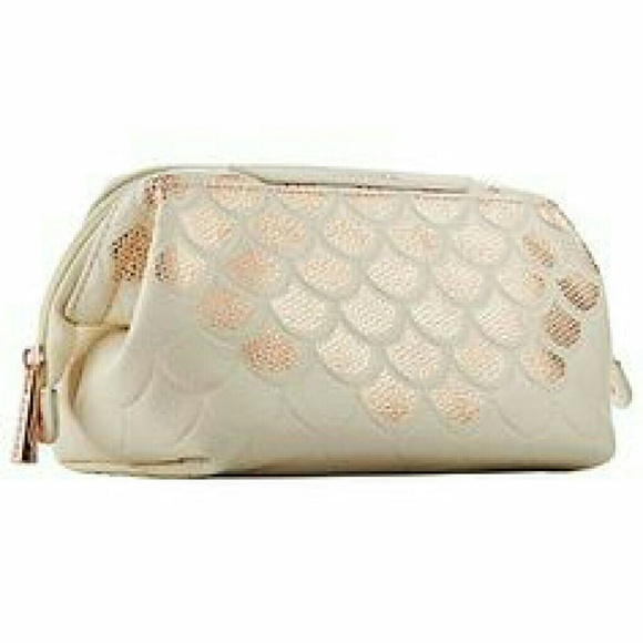 ISO Sephora serpentine cosmetic bag