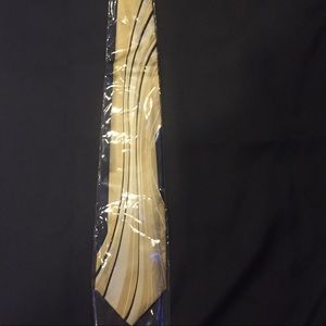Yellow men's tie