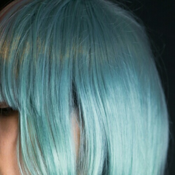 Hot Topic Accessories - Pink Mint Green Split Half Color Wig Lady Gaga NEW Hot Topic Accessories - Pink Mint Green Split Half Color Wig Lady Gaga NEW