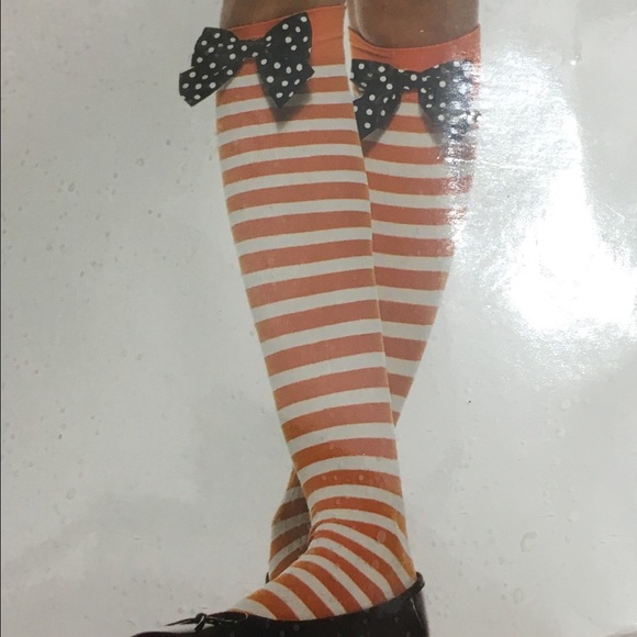 Kute Kandy Korn Witch Halloween Costume Jr 5-7 - Picture 4 of 4