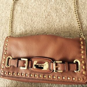 Authentic Michael Kors -LIKE NEW-leather shoulder
