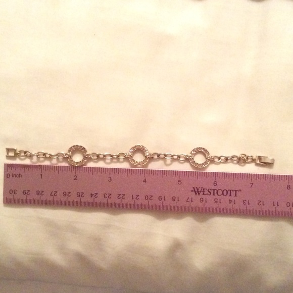 Monet Linked Bracelet & Earrings Set - Picture 3 of 8