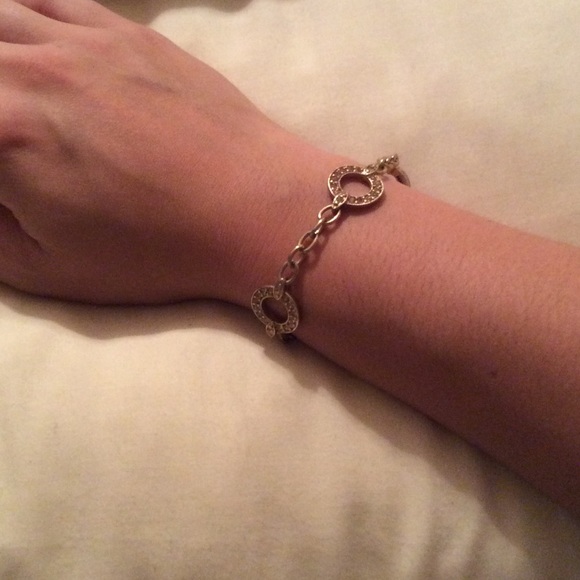 Monet Linked Bracelet & Earrings Set - Picture 4 of 8