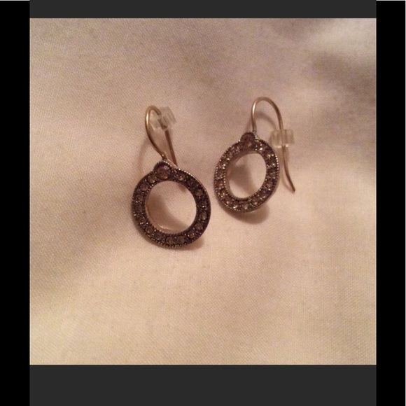 Monet Linked Bracelet & Earrings Set - Picture 7 of 8