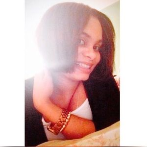 Meet your Posher, Julissa