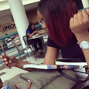 Meet your Posher, Nicole