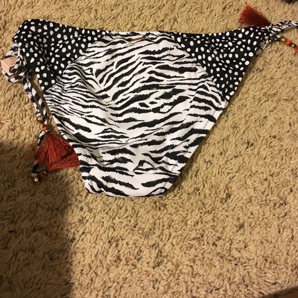 Bathing suit bottom - Picture 2 of 2