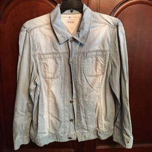 Tommy Hilfiger light washed denim jacket