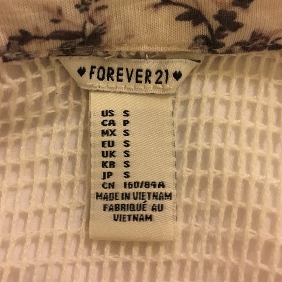 Forever 21 button down floral top with lace - Picture 2 of 2