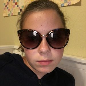 Meet your Posher, Siri