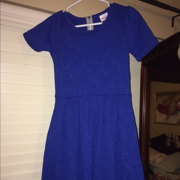XS Lularoe Amelia