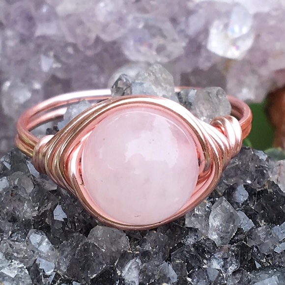 Rose gold/Rose Quartz stone ring handmade ✨