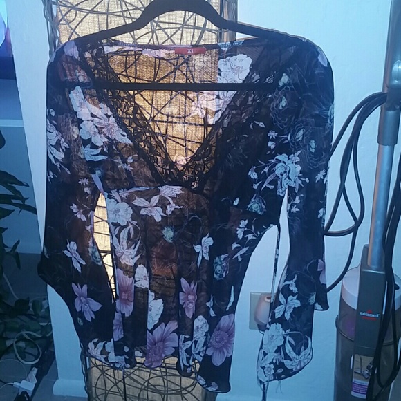 Laxe sheer top - Picture 1 of 2