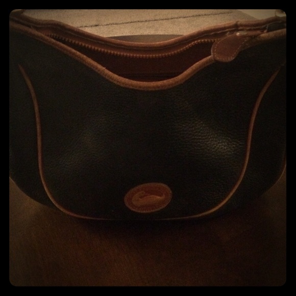 Loved dooney and Bourke purse