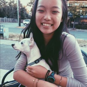 Meet your Posher, Julia