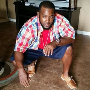 Meet your Posher, Derrick